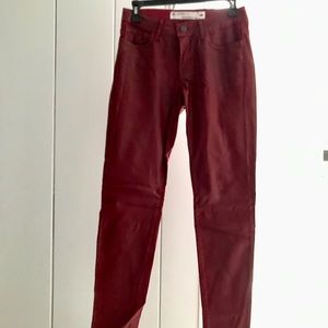 Oiled fabric red denim jeans